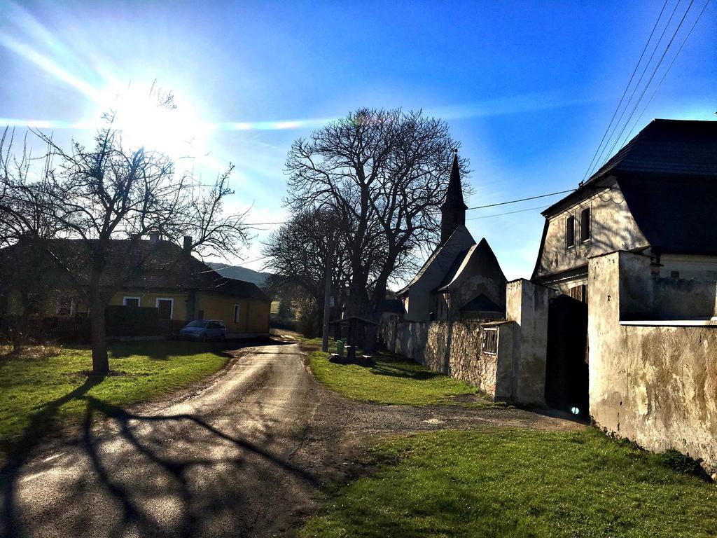 Penzion Bily Beranek Kadaň Exteriör bild